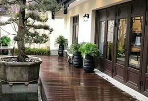 在生产制作中如何避免仿古门窗的瑕疵缺点